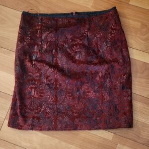 Chic Burgundy Floral Mini Skirt